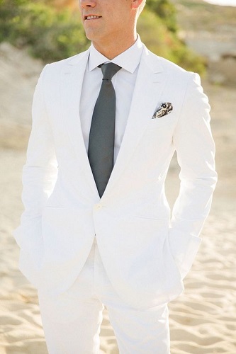 Can men wear white to a wedding